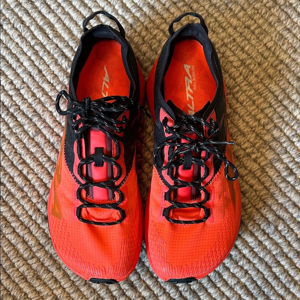 Altra Mont Blanc Women’s Trail Running shoes, Coral/Black, size 9
